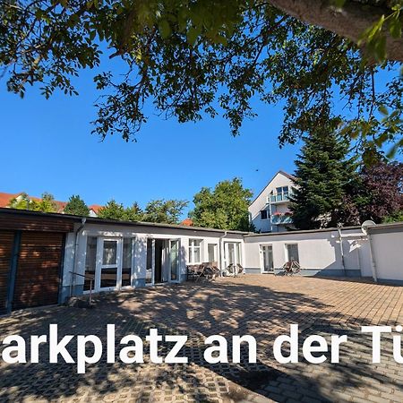 Fewo Urban Gotha-Apartment Friedenstein- Am Schlosspark- Parken An Der Der Tuer- Barrierefrei, 900 Meter Zum Bahnhof - Wallbox المظهر الخارجي الصورة