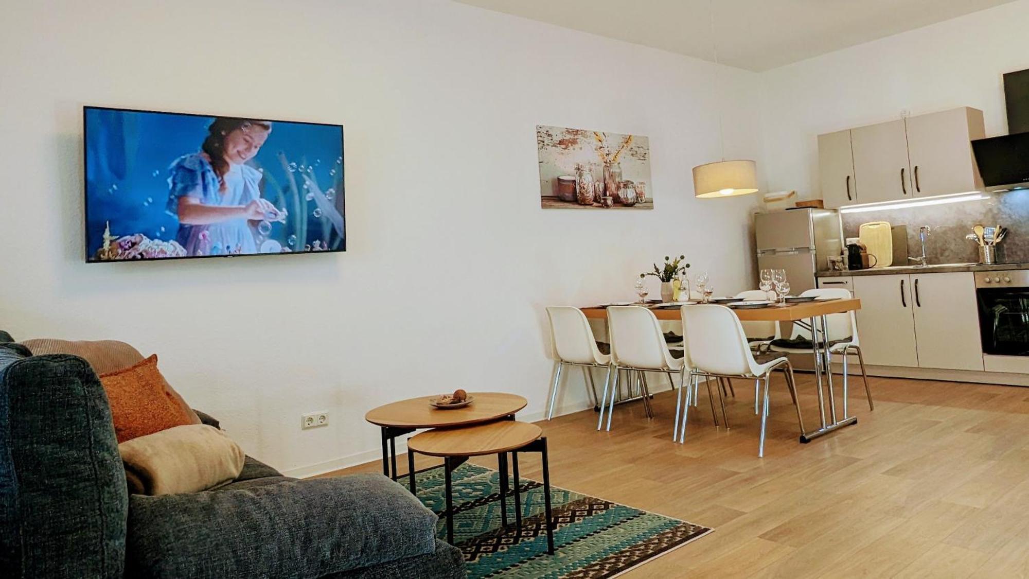 Fewo Urban Gotha-Apartment Friedenstein- Am Schlosspark- Parken An Der Der Tuer- Barrierefrei, 900 Meter Zum Bahnhof - Wallbox المظهر الخارجي الصورة