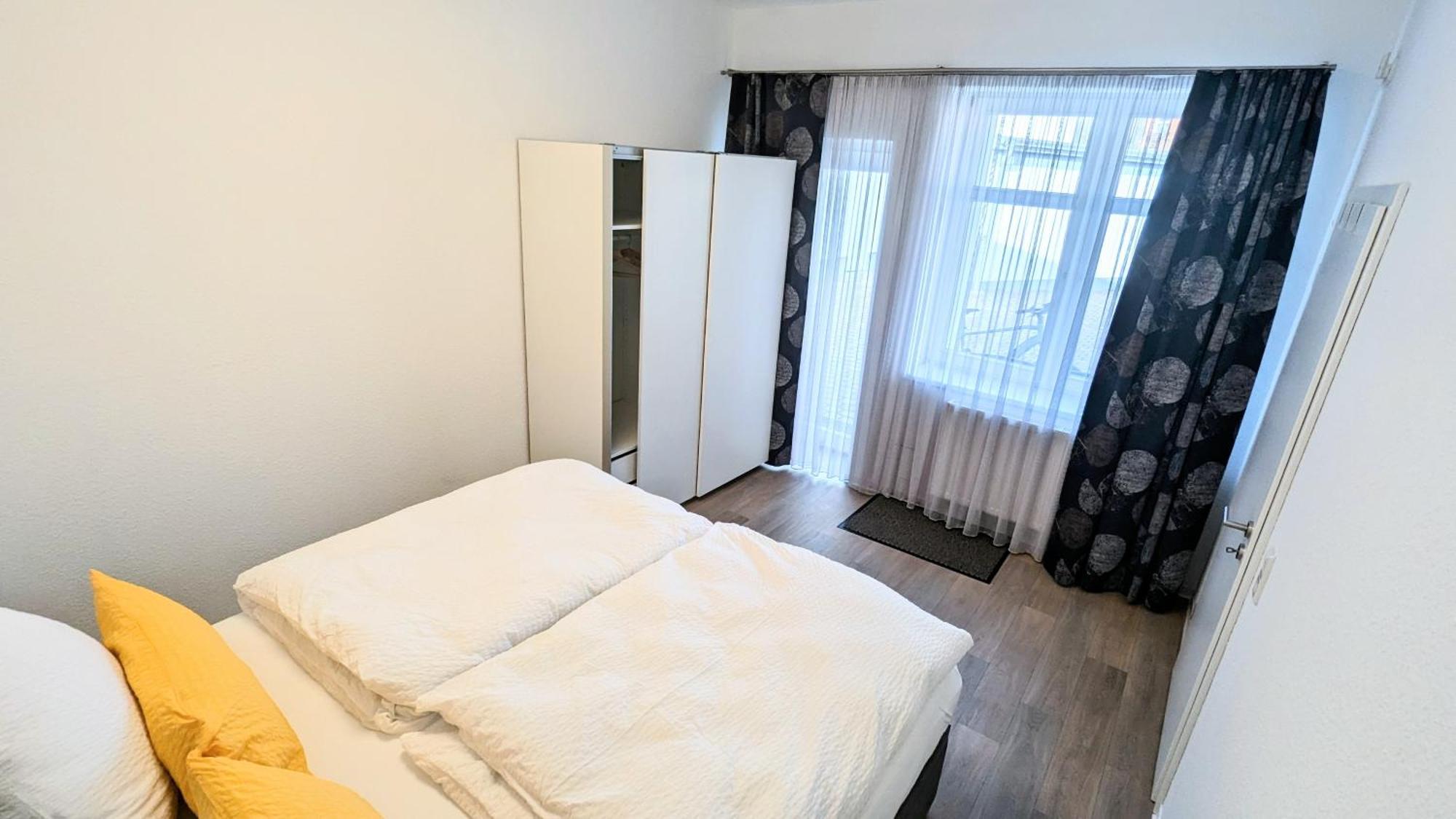 Fewo Urban Gotha-Apartment Friedenstein- Am Schlosspark- Parken An Der Der Tuer- Barrierefrei, 900 Meter Zum Bahnhof - Wallbox المظهر الخارجي الصورة