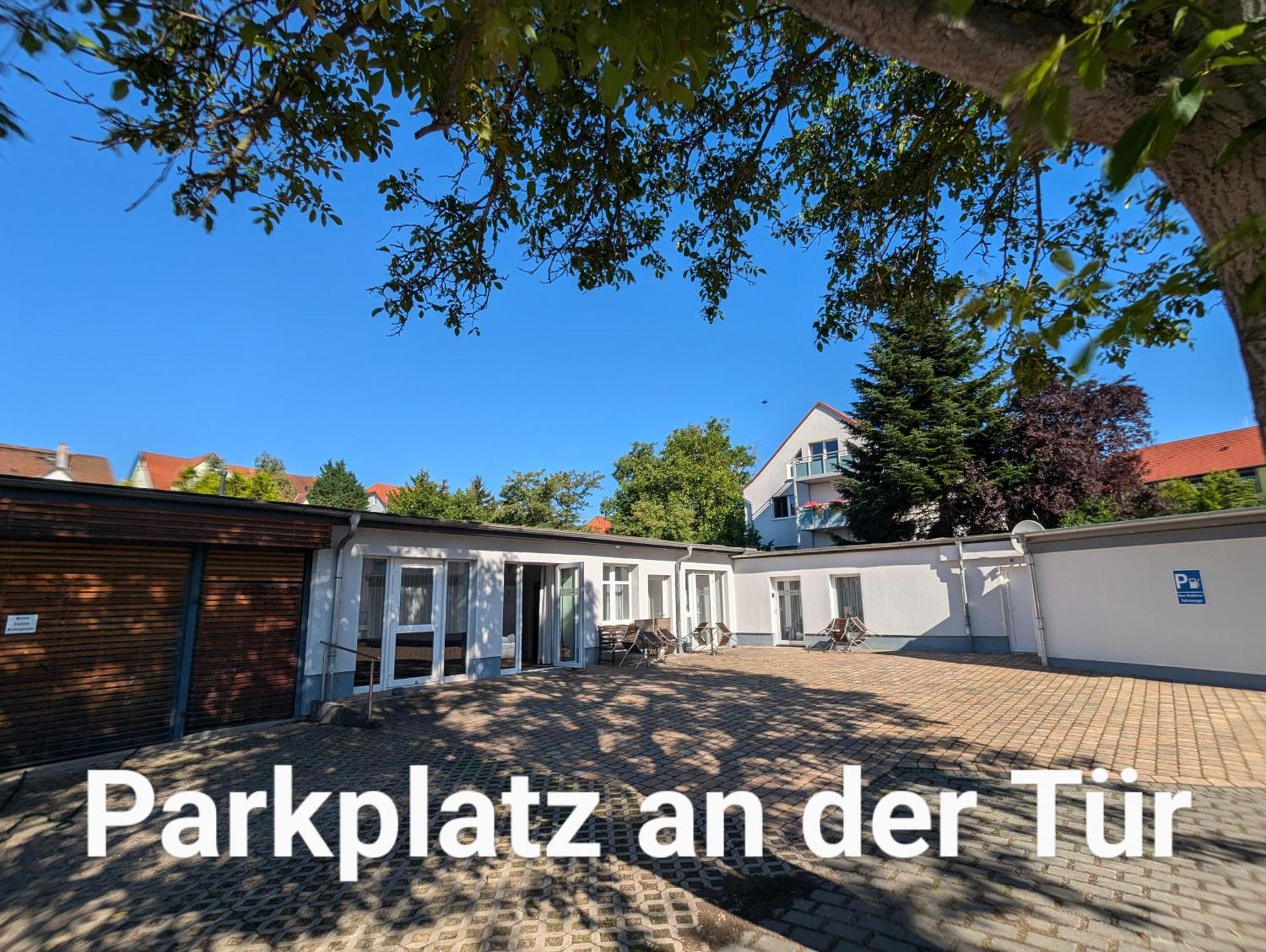 Fewo Urban Gotha-Apartment Friedenstein- Am Schlosspark- Parken An Der Der Tuer- Barrierefrei, 900 Meter Zum Bahnhof - Wallbox المظهر الخارجي الصورة
